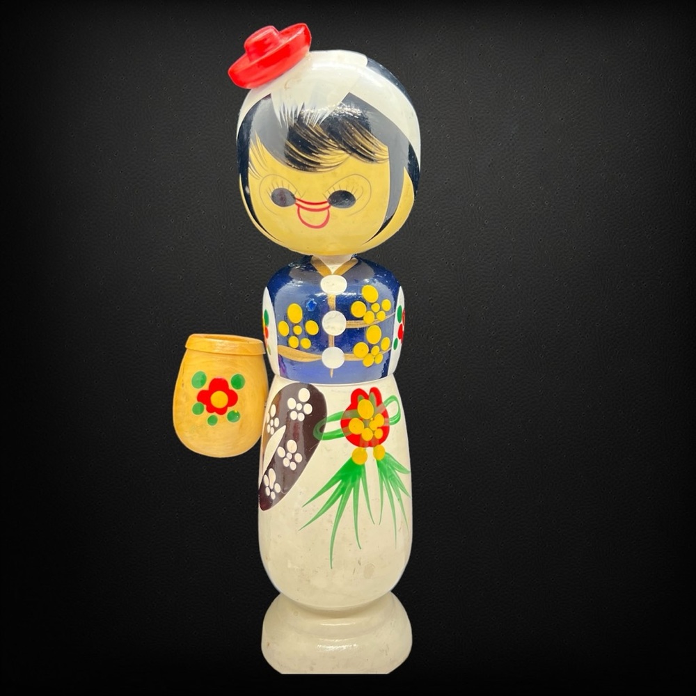 Vintage Korean & Japanese Kokeshi Bobble Head Dolls - Picture 10 of 13